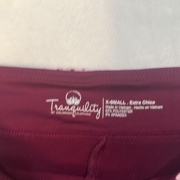 Tranquillity by Colorado clothing Plum purple Athletic Skort X-s ditsy floral - Picture 4 of 9